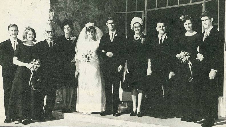 Wedding Bells - Nelson Photo News - No 117 : July 25, 1970